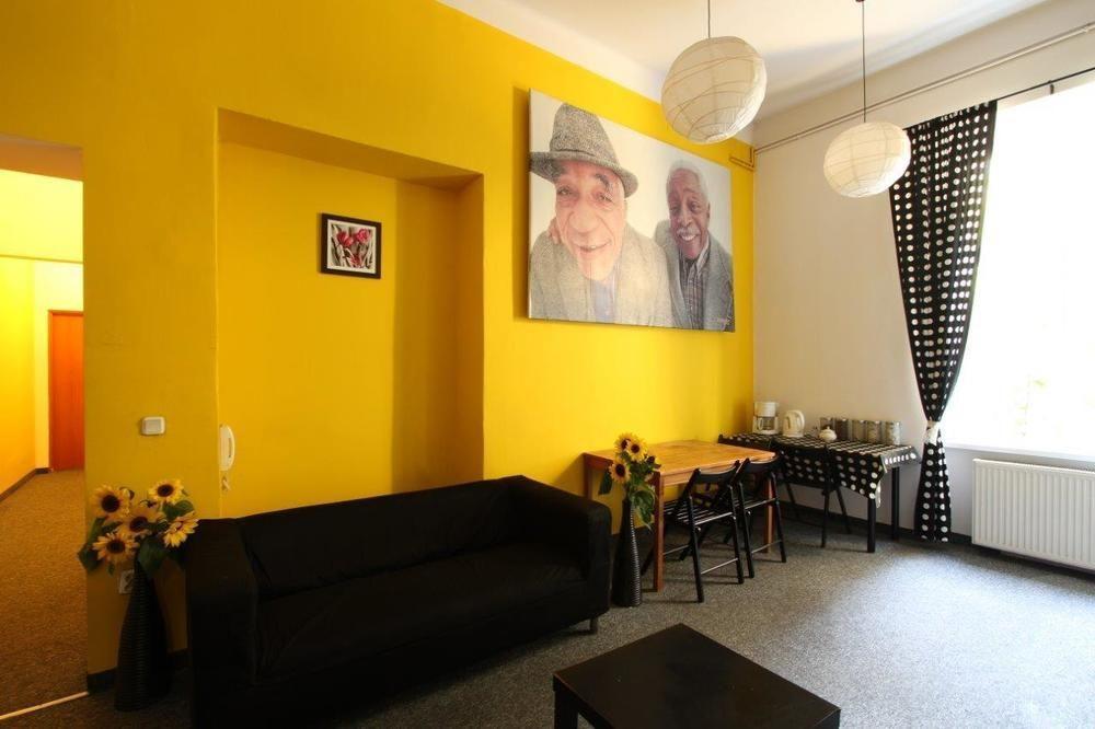 Hostel Yellow Cracovie Extérieur photo