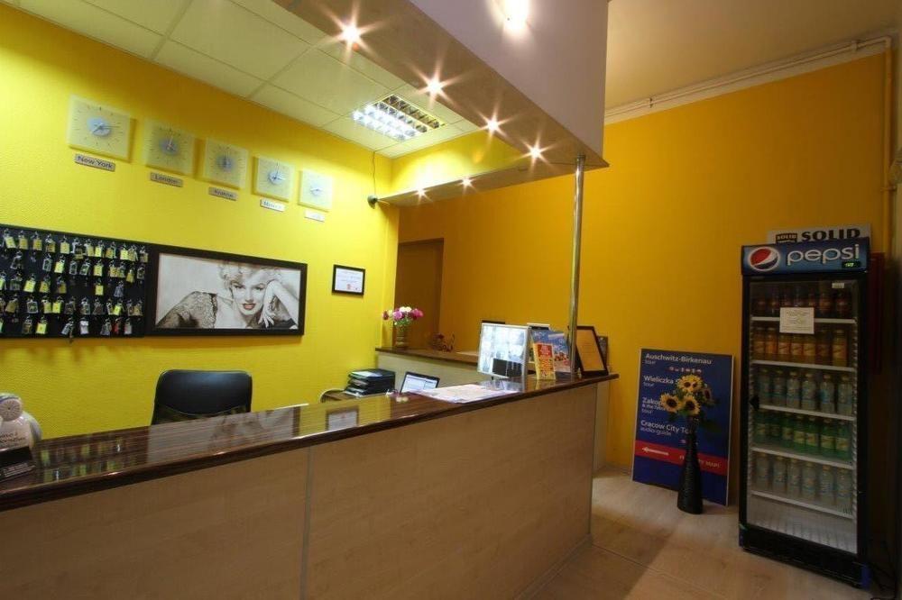 Hostel Yellow Cracovie Extérieur photo