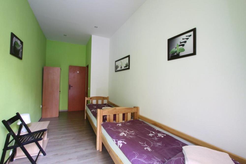 Hostel Yellow Cracovie Extérieur photo